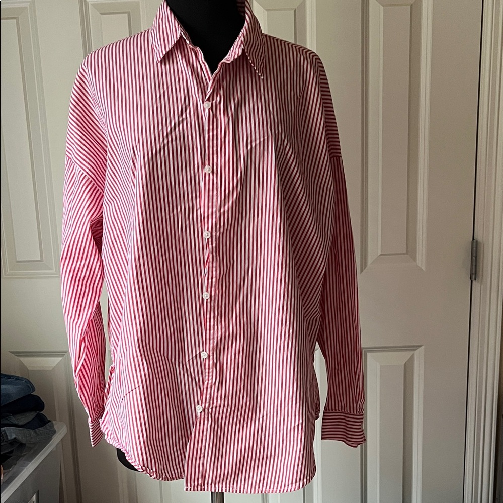 Forever 21 Red & White Striped Button-Down Shirt